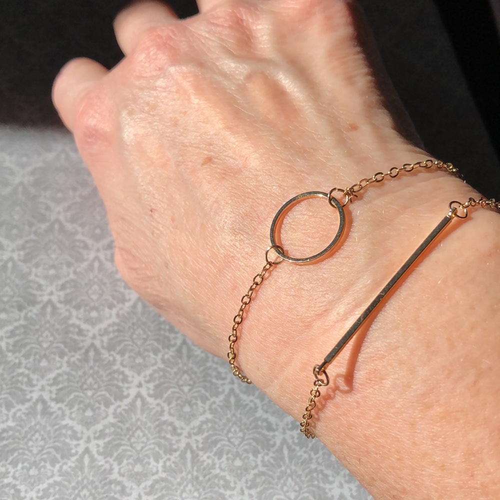Modern Chic Gold Tone Dainty 2 Piece Bracelet Set! - Picture 3 of 5